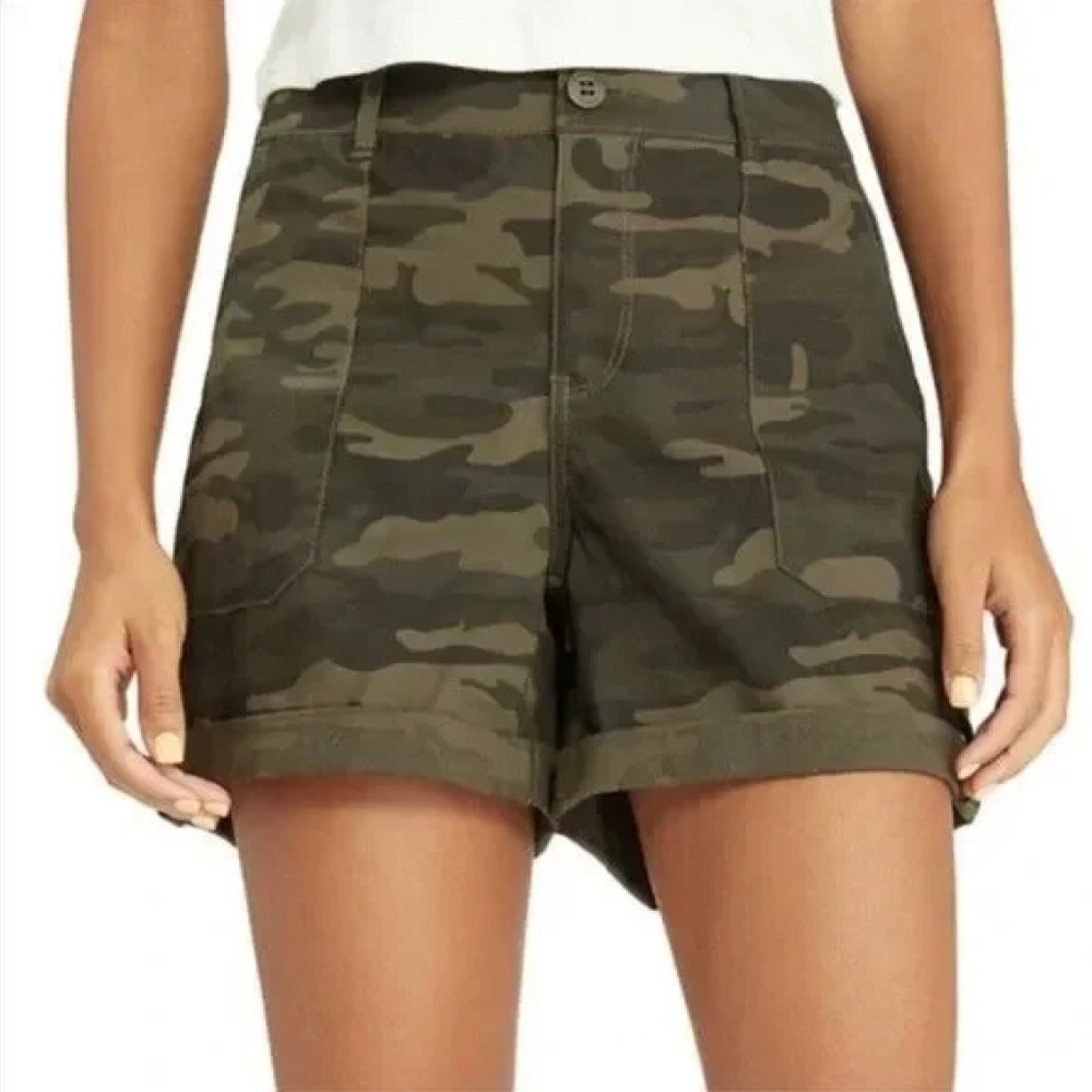 Social Standard by Sanctuary Hero Utility Camo Shorts 25